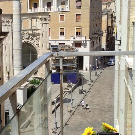 La Colonna Holiday House Apartment Lecce Ngoại thất bức ảnh