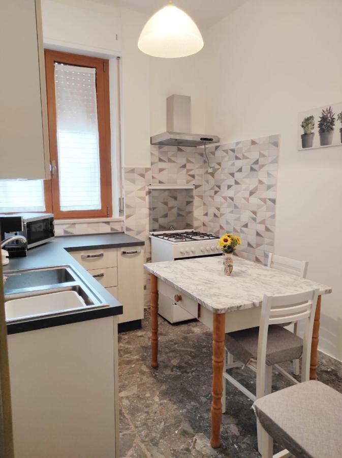 La Colonna Holiday House Apartment Lecce Ngoại thất bức ảnh