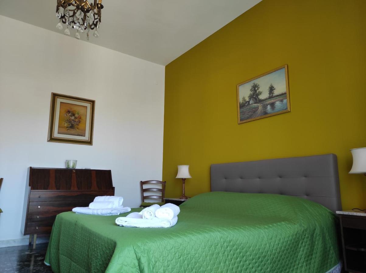 La Colonna Holiday House Apartment Lecce Ngoại thất bức ảnh