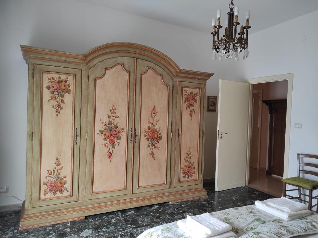 La Colonna Holiday House Apartment Lecce Ngoại thất bức ảnh
