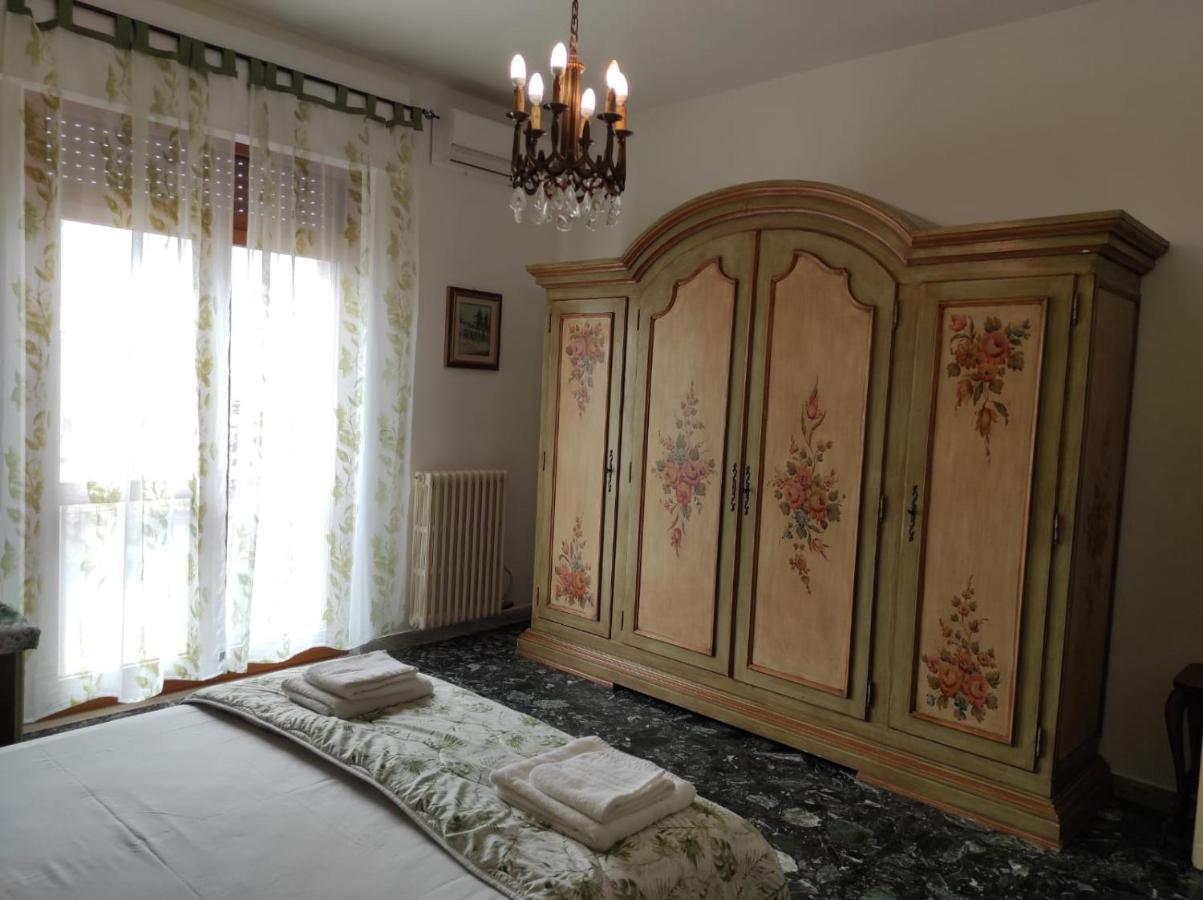 La Colonna Holiday House Apartment Lecce Ngoại thất bức ảnh